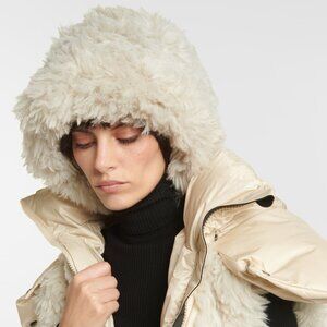 Goldbergh Bird Bucket Hat